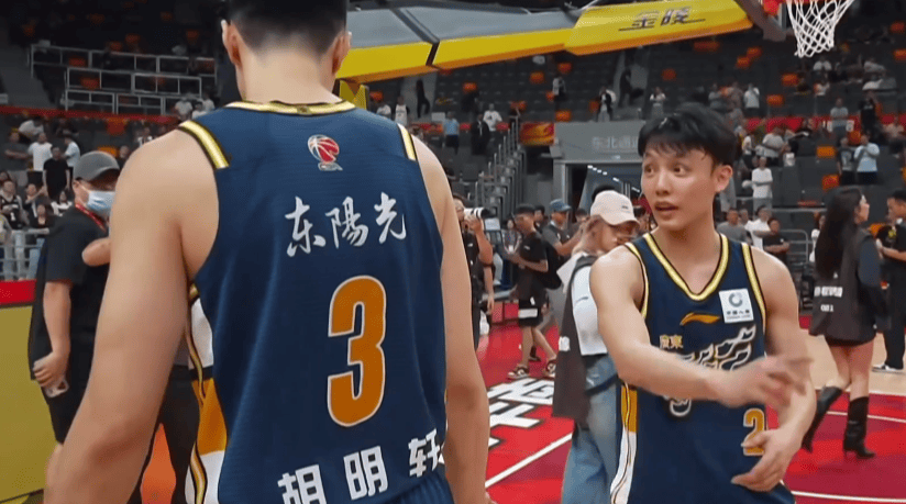 广东vs广州前瞻:生死战不容有失,限制徐昕成广东赢球关键