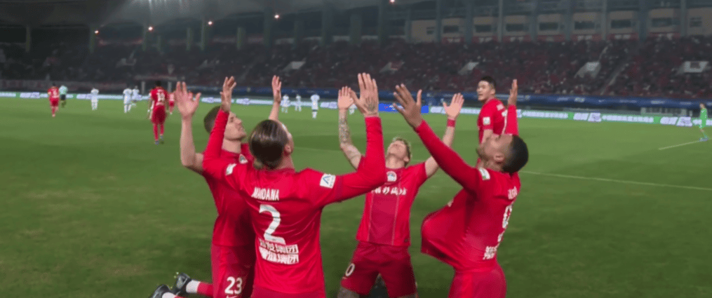 1-1！河南队被逼平，中后卫失误送大礼，武汉队门将贡献“神扑”